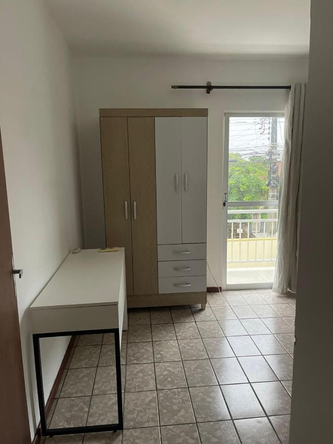 Apartment 4 Adultos Em